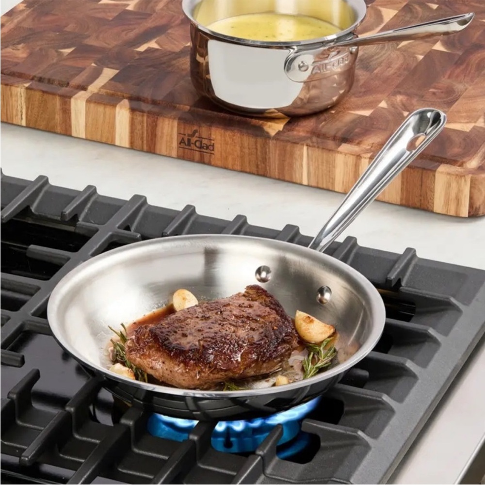 NEW ALL CLAD D3® Tri-Ply Stainless-Steel 8” 
Fry Pan - Picture 5 of 15
